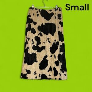 Elegant Black and Cream Animal Print Pencil Skirt